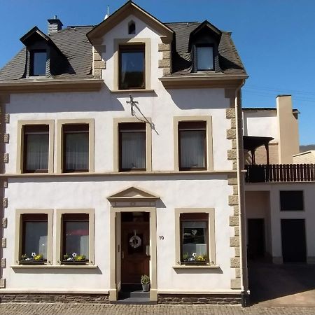 Ferienhaus Treis Neef Екстер'єр фото